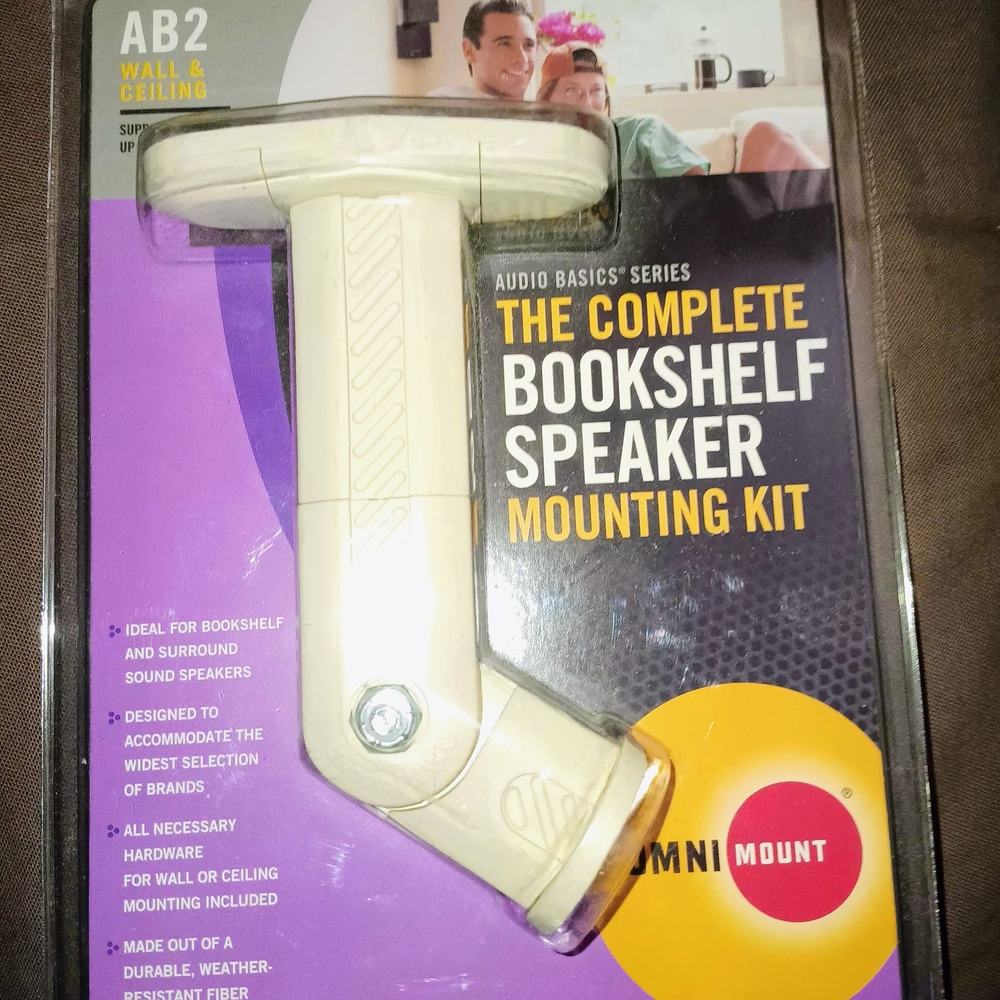 Audio Basics The Complete Bookshelf Speaker Mounting Kit - White